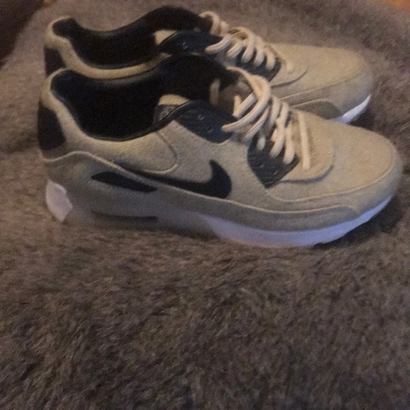 Nike Air Max size 6 - Picture 1 of 2
